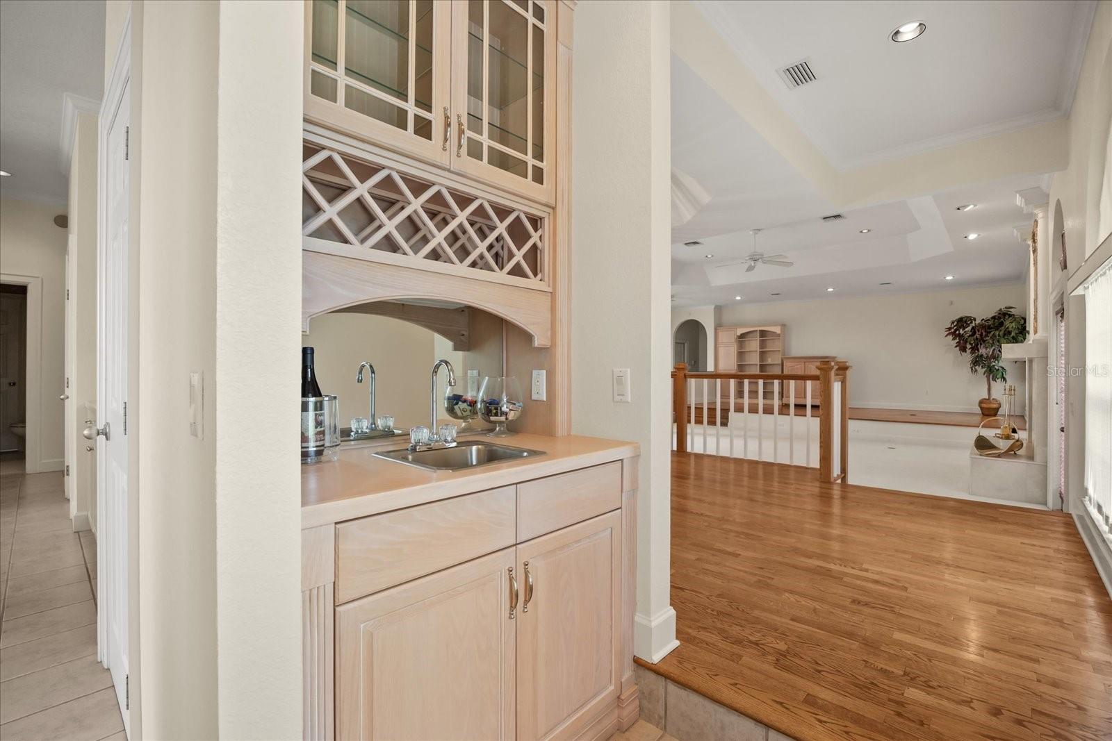Image 14 of 30 For 3082 Landings Court