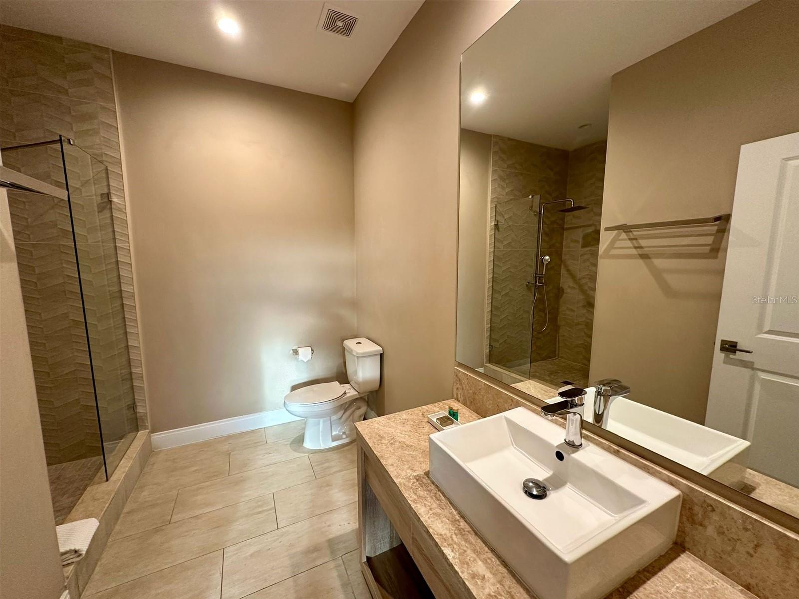 Image 6 of 26 For 3052 Rockefeller Way
