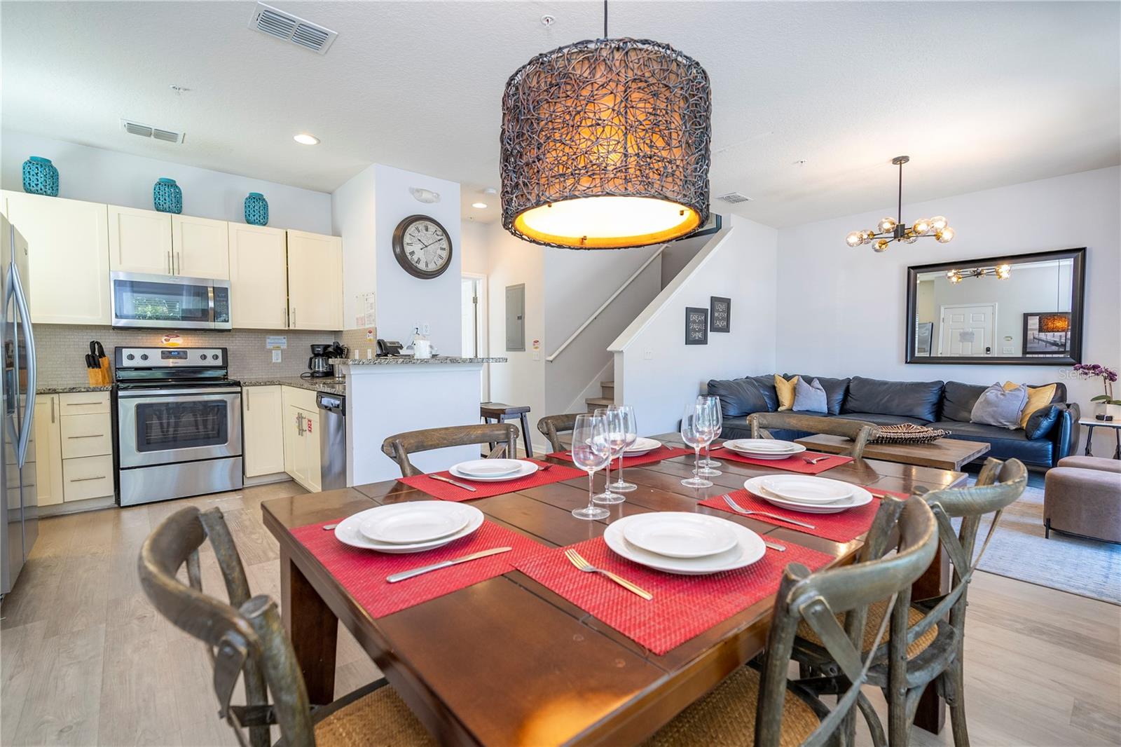 Image 11 of 72 For 8970 Shine Drive