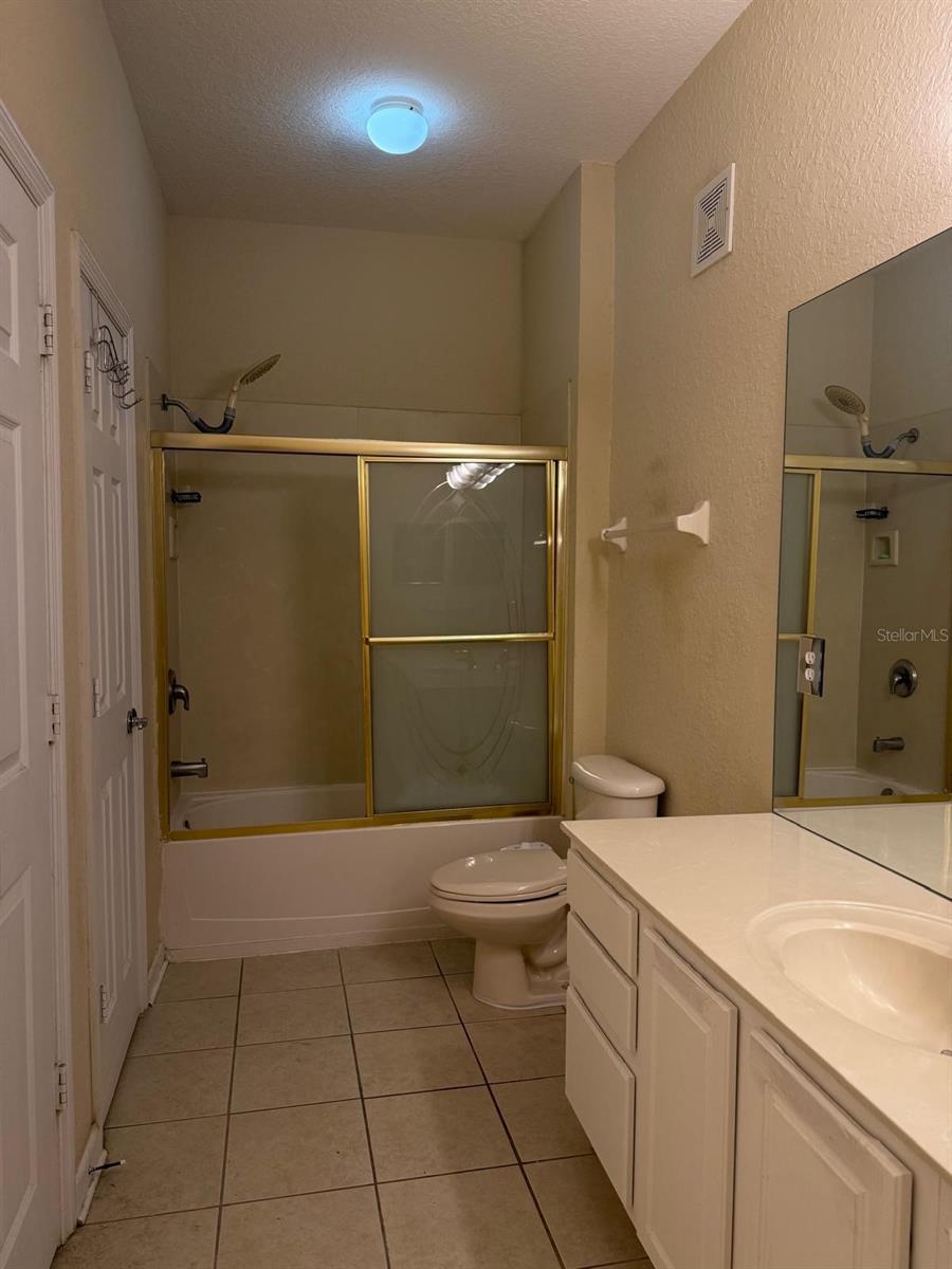 Image 7 of 9 For 6335 Contessa Drive 204