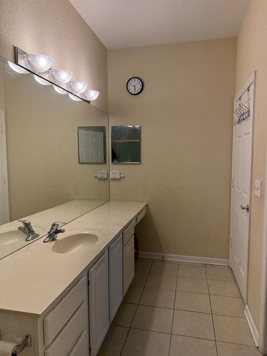 Image 8 of 9 For 6335 Contessa Drive 204