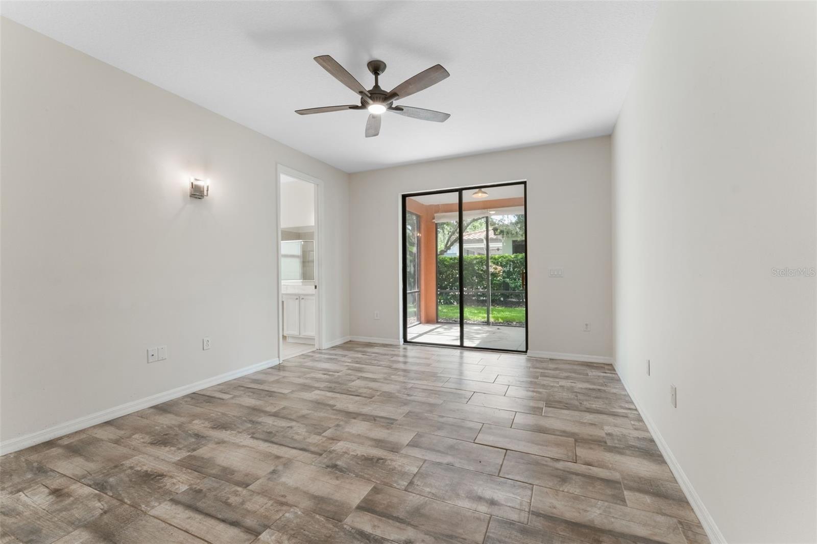 Image 10 of 42 For 611 Fiorella Court