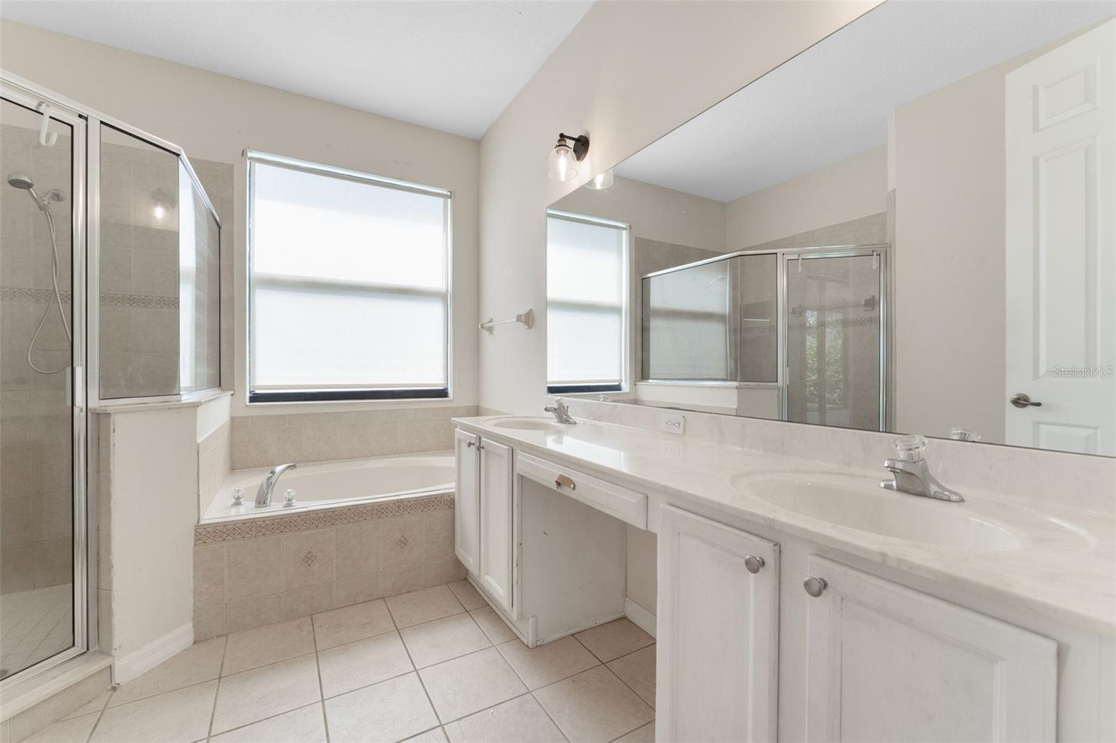 Image 11 of 42 For 611 Fiorella Court