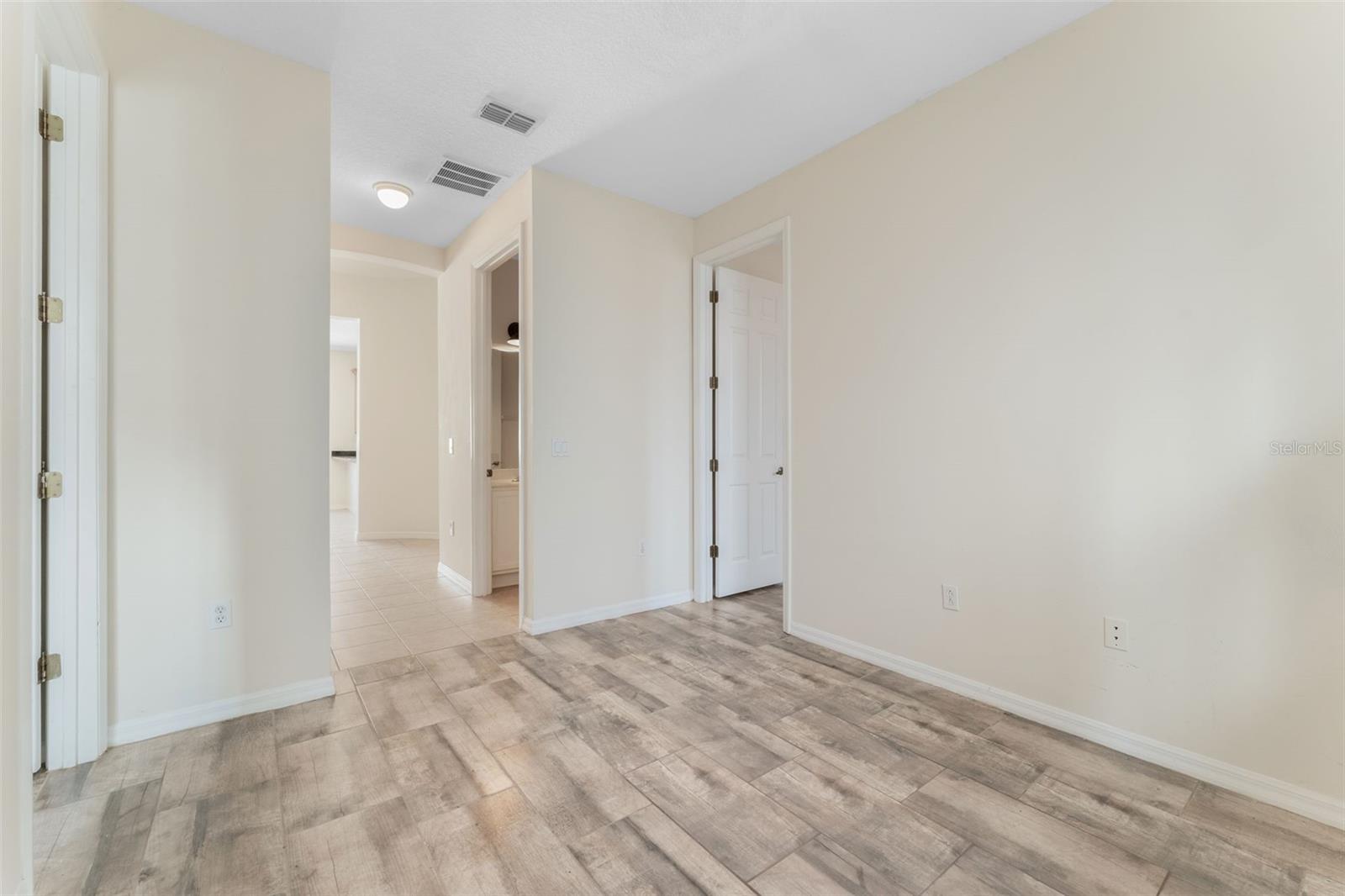 Image 14 of 42 For 611 Fiorella Court