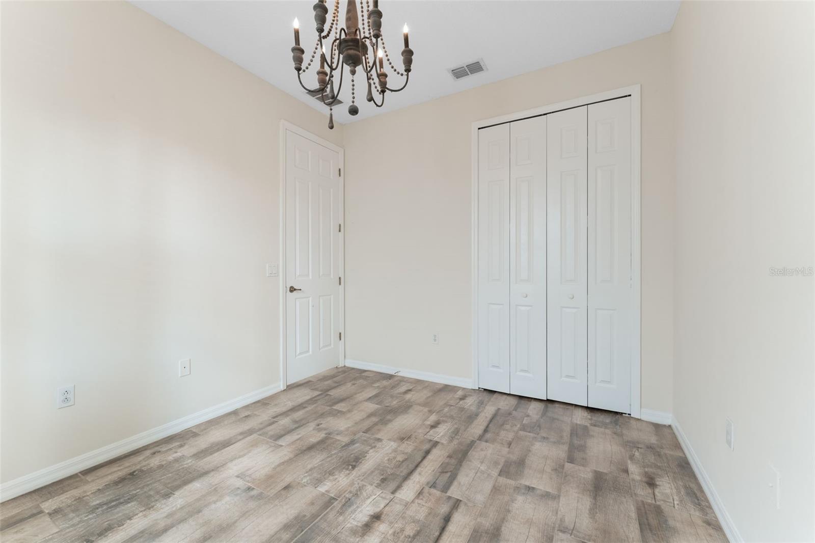 Image 19 of 42 For 611 Fiorella Court