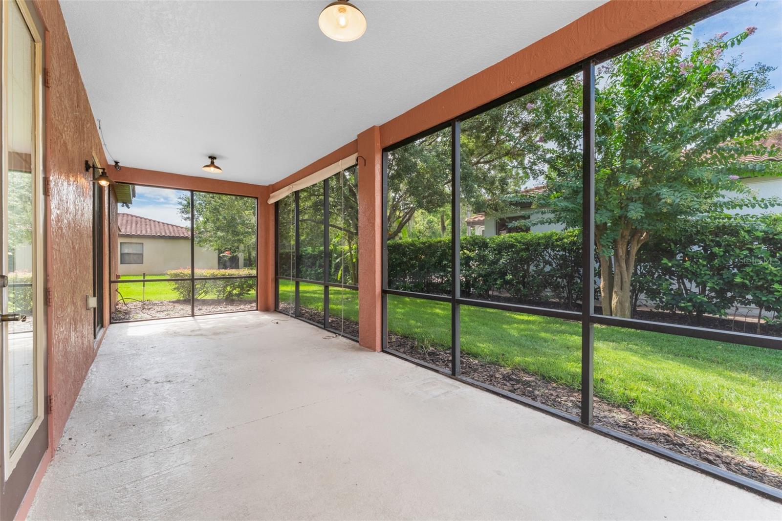 Image 21 of 42 For 611 Fiorella Court