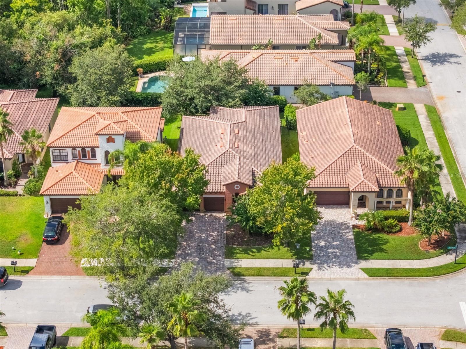 Image 27 of 42 For 611 Fiorella Court