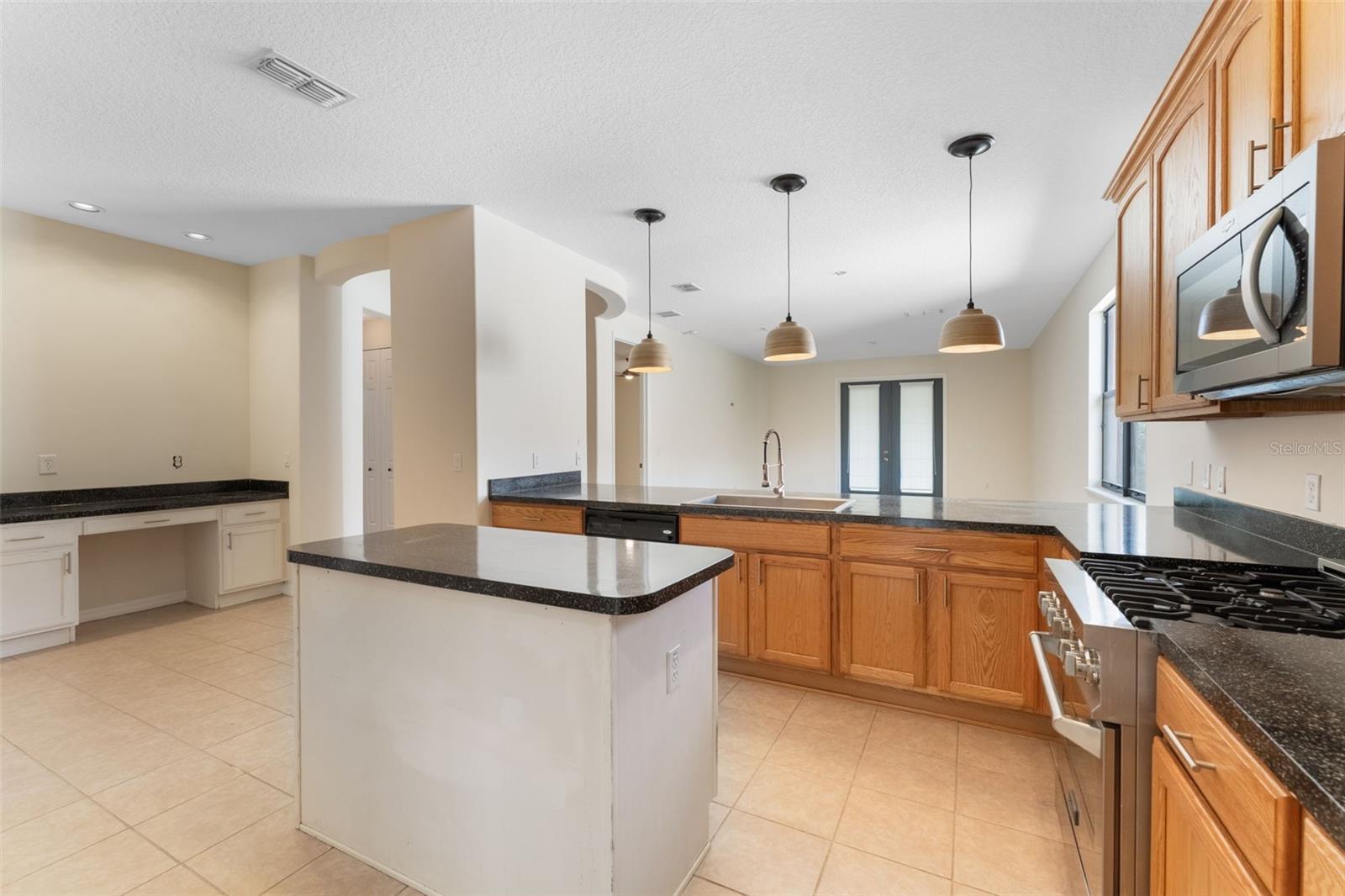 Image 4 of 42 For 611 Fiorella Court