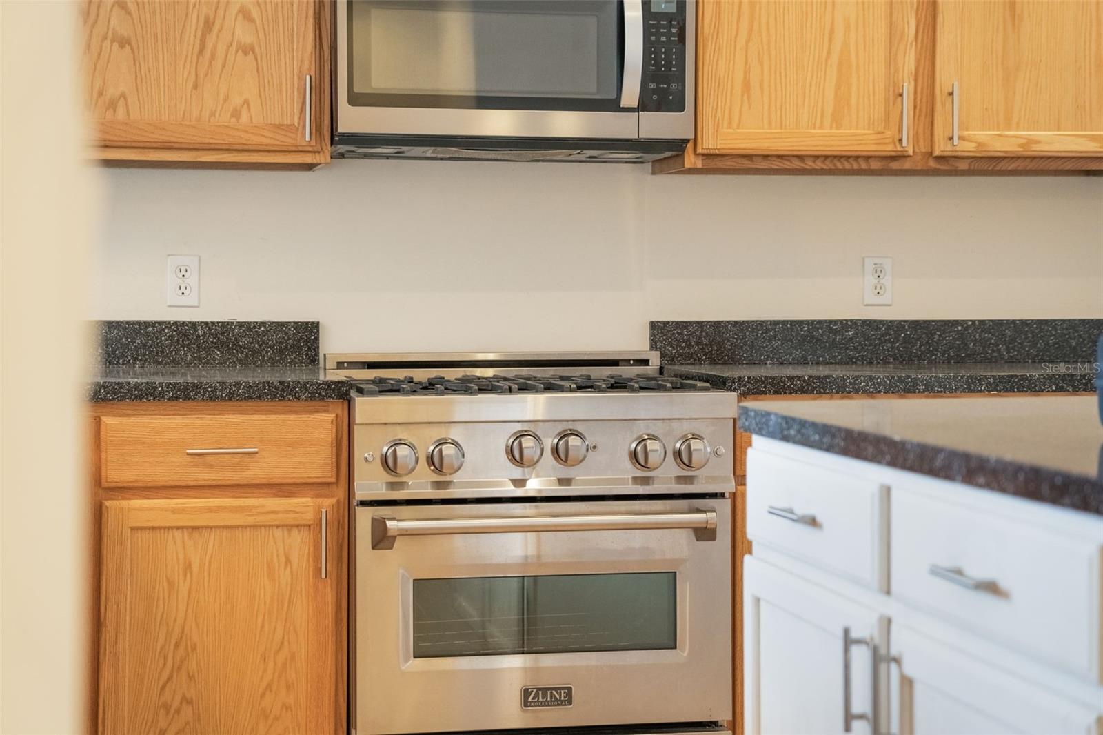 Image 6 of 42 For 611 Fiorella Court