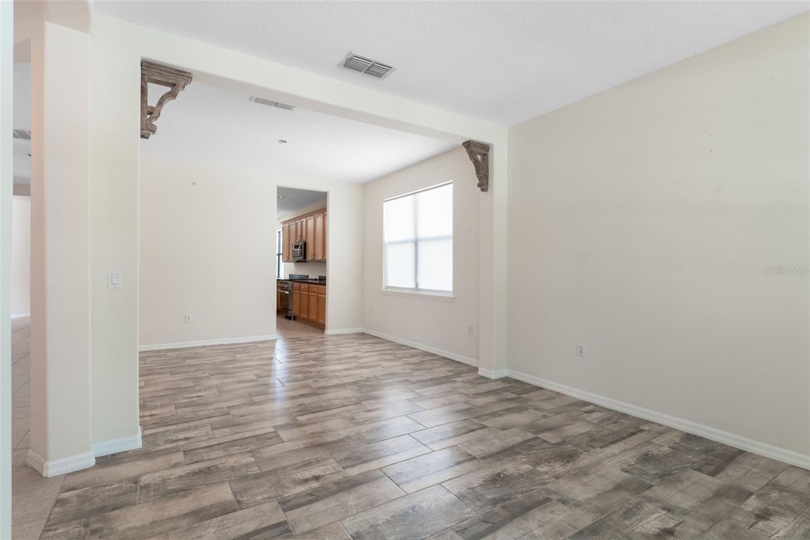 Image 7 of 42 For 611 Fiorella Court