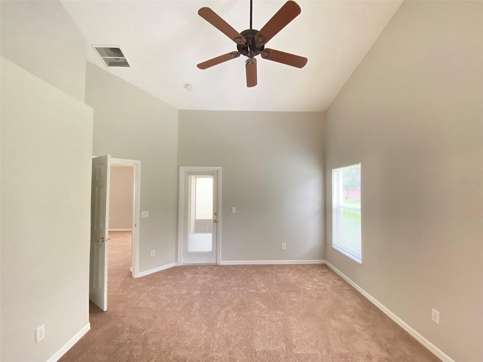 Image 18 of 35 For 9729 Pecky Cypress Way