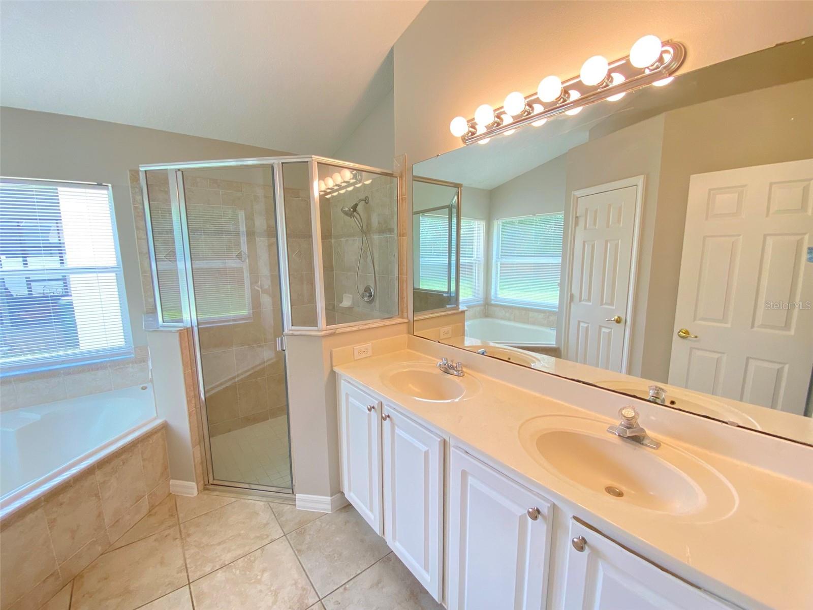 Image 19 of 35 For 9729 Pecky Cypress Way
