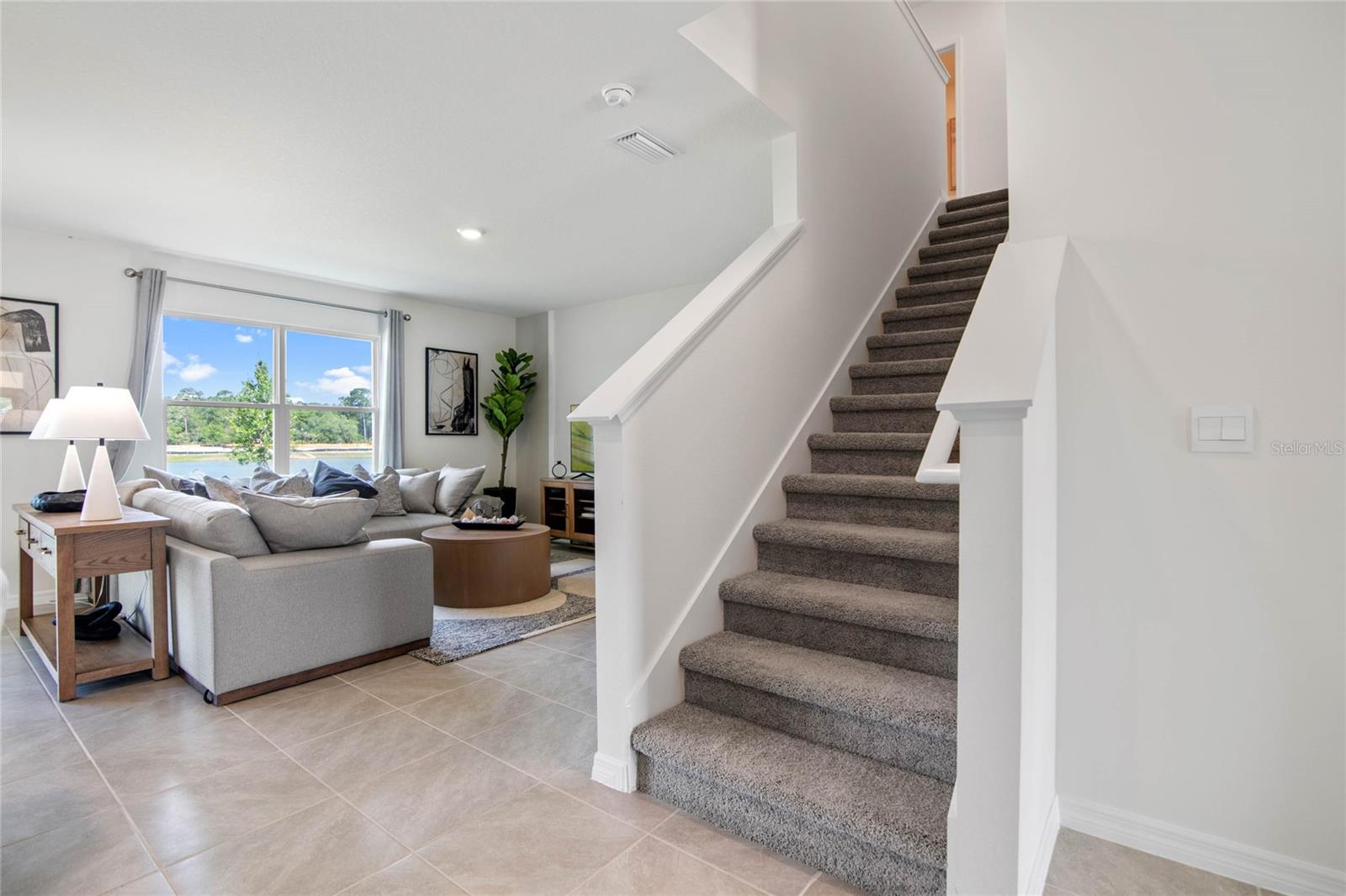 Image 3 of 42 For 3854 Royal Azalea Way