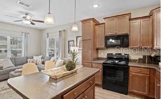 Image 3 of 10 For 2197 Del Carmel Way 3
