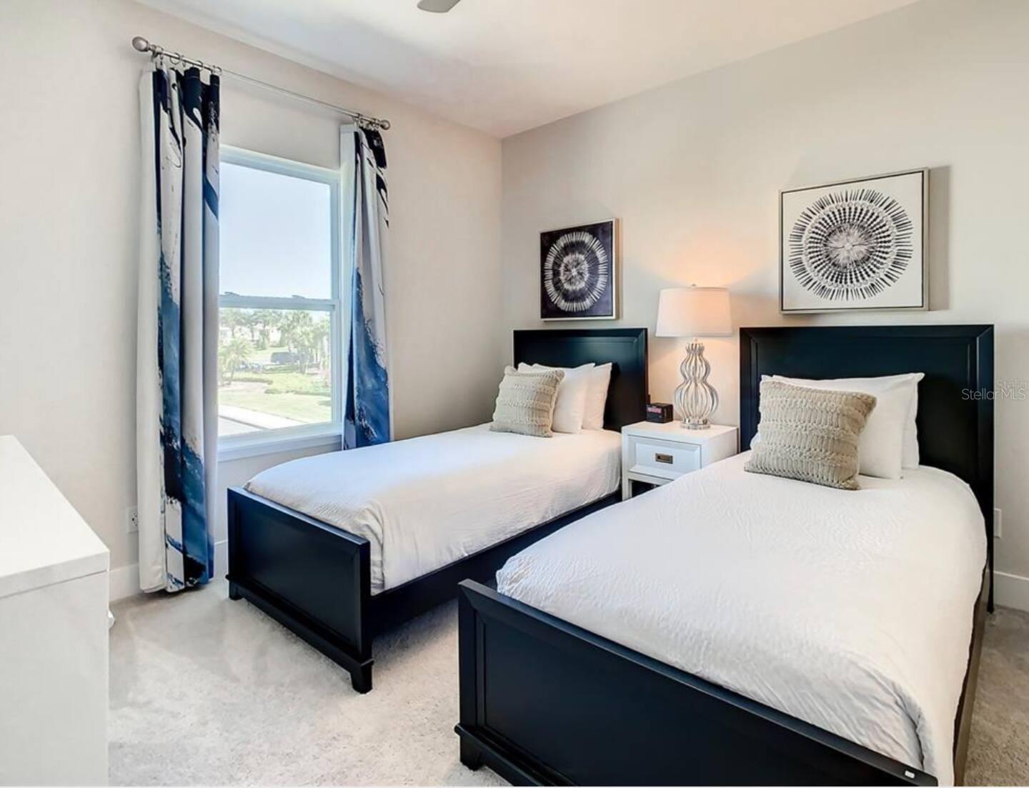 Image 19 of 31 For 856 Driving Range Court