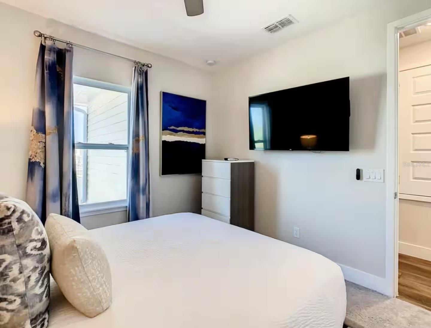 Image 23 of 31 For 856 Driving Range Court