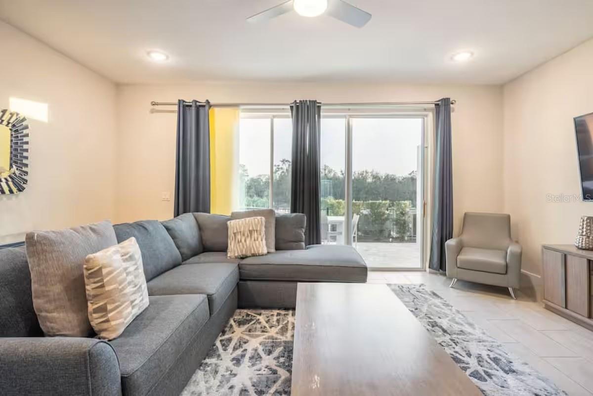 Image 5 of 31 For 856 Driving Range Court