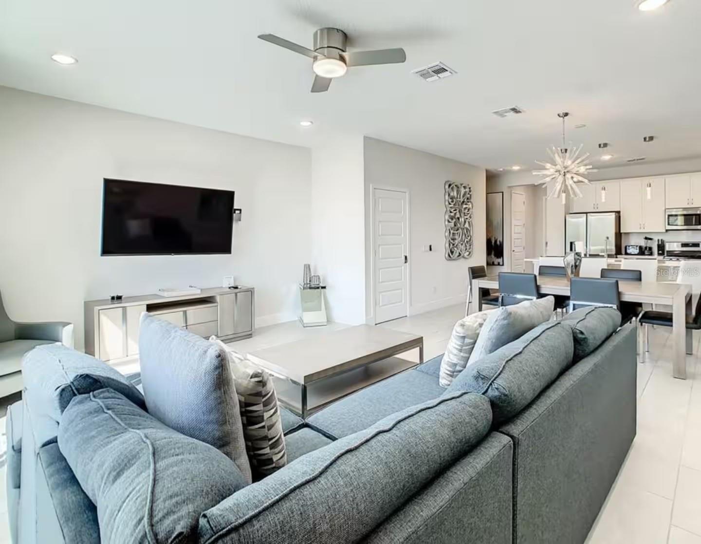 Image 7 of 31 For 856 Driving Range Court