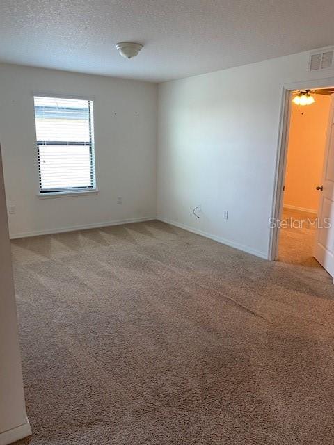 Image 15 of 28 For 610 Silverthorn Place
