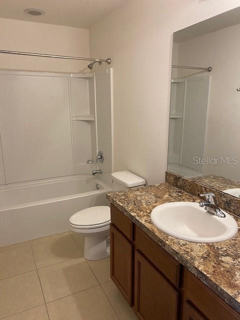 Image 22 of 28 For 610 Silverthorn Place