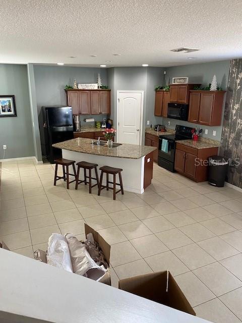 Image 7 of 28 For 610 Silverthorn Place