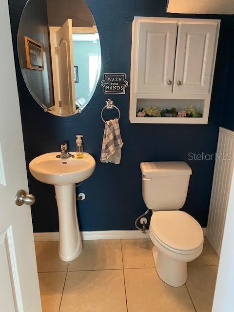 Image 8 of 28 For 610 Silverthorn Place