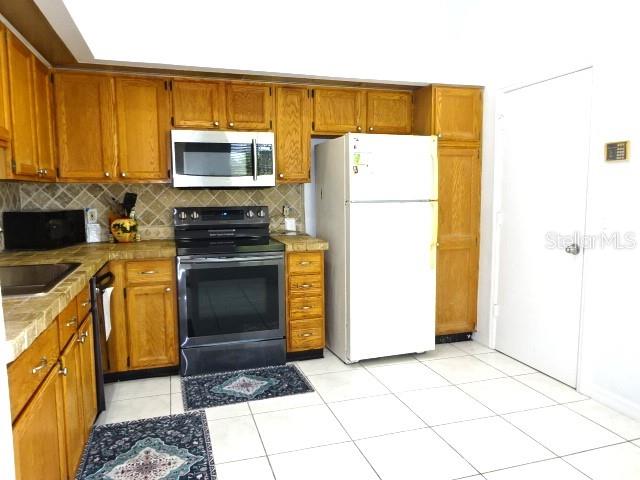 Image 5 of 14 For 14137 Whooping Crane Lane