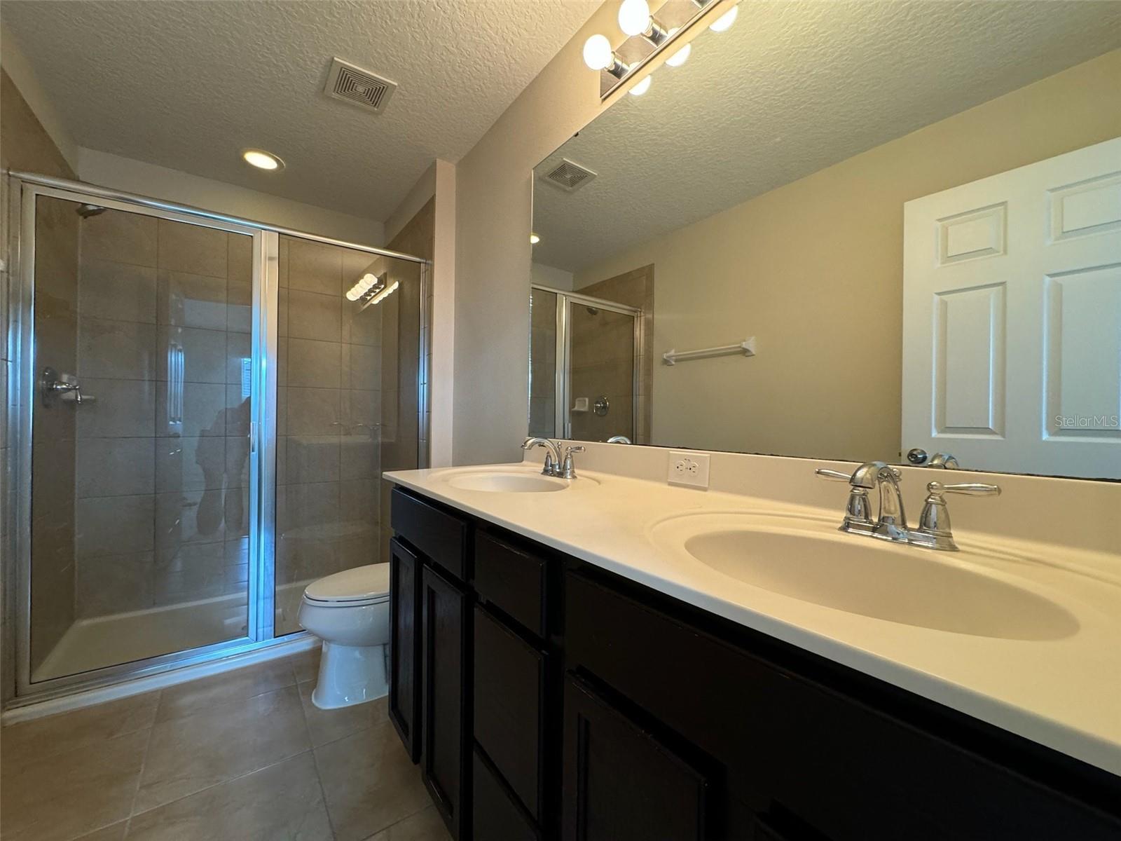 Image 11 of 20 For 11963 Vermillion Avenue
