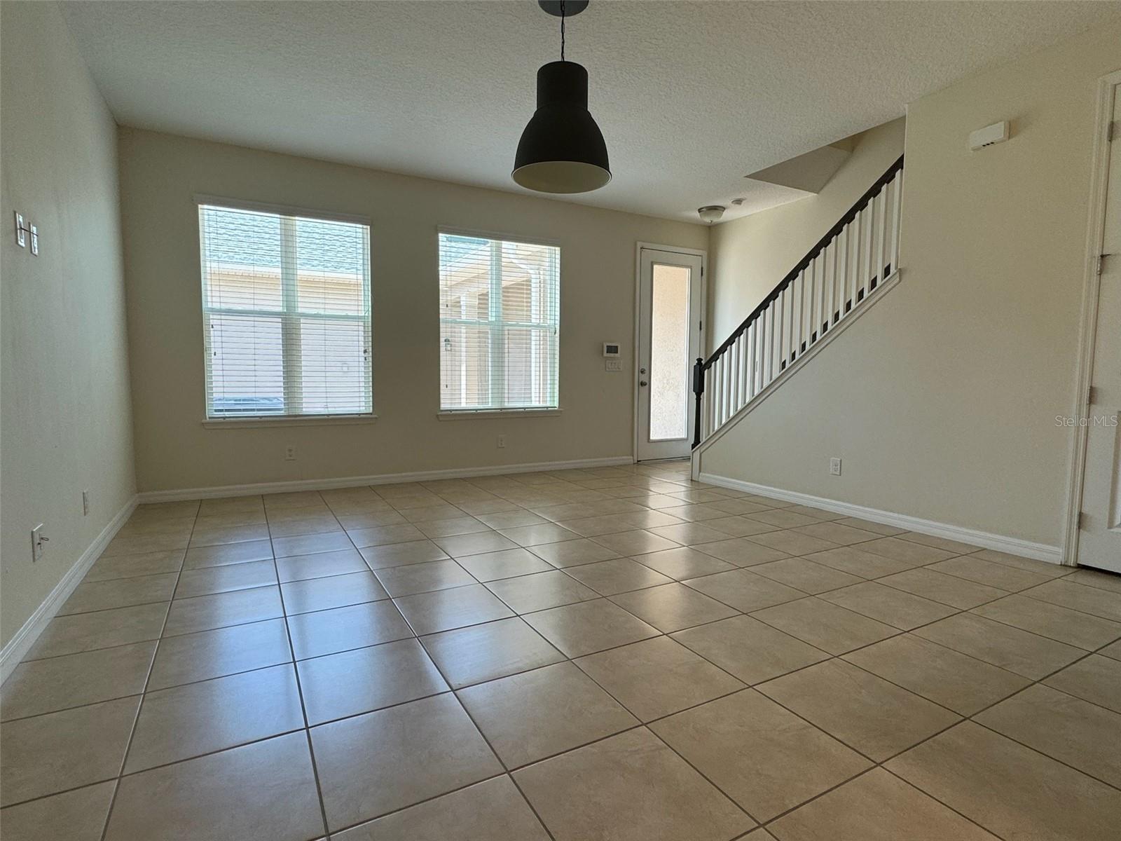 Image 3 of 20 For 11963 Vermillion Avenue