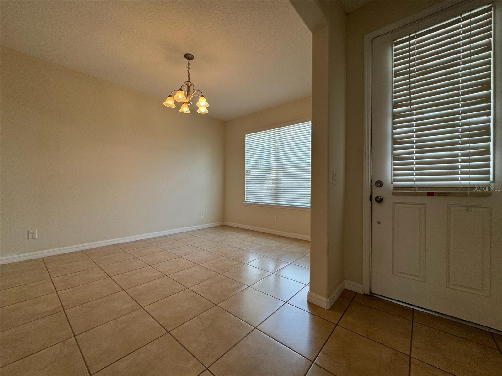 Image 5 of 20 For 11963 Vermillion Avenue