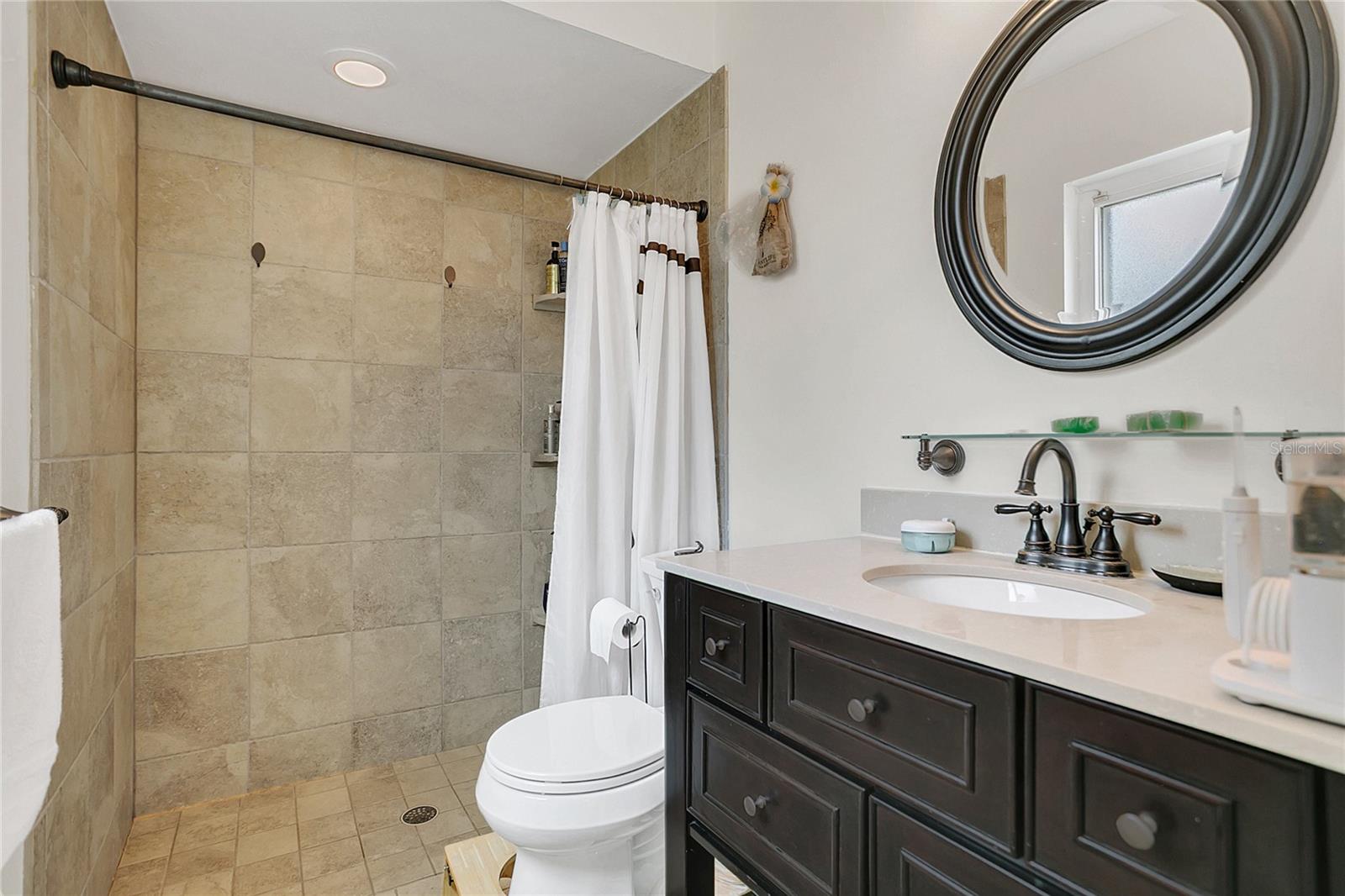 Image 11 of 22 For 733 Coquina Court