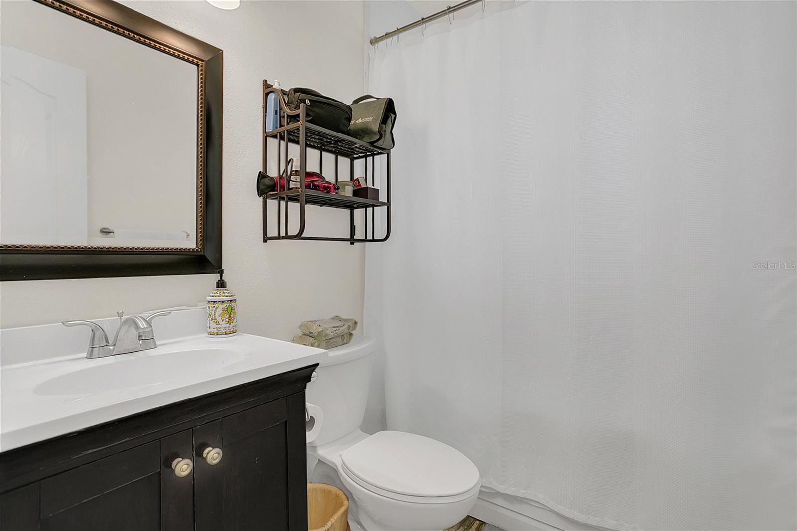Image 14 of 22 For 733 Coquina Court