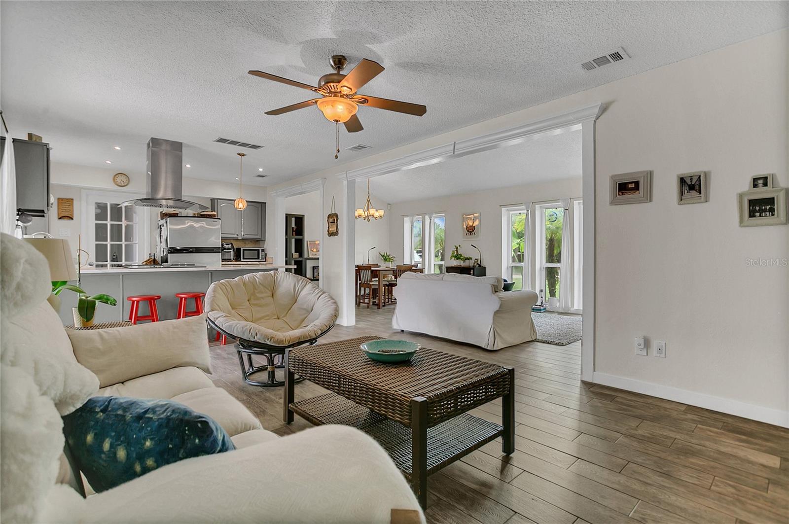 Image 6 of 22 For 733 Coquina Court