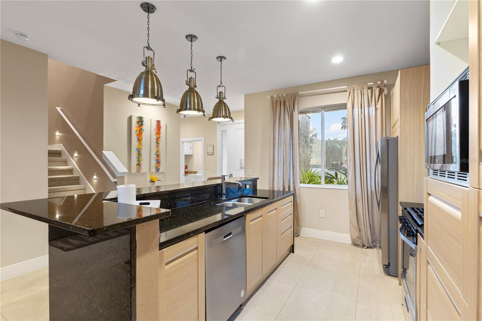 Image 10 of 53 For 7657 Amazonas Street