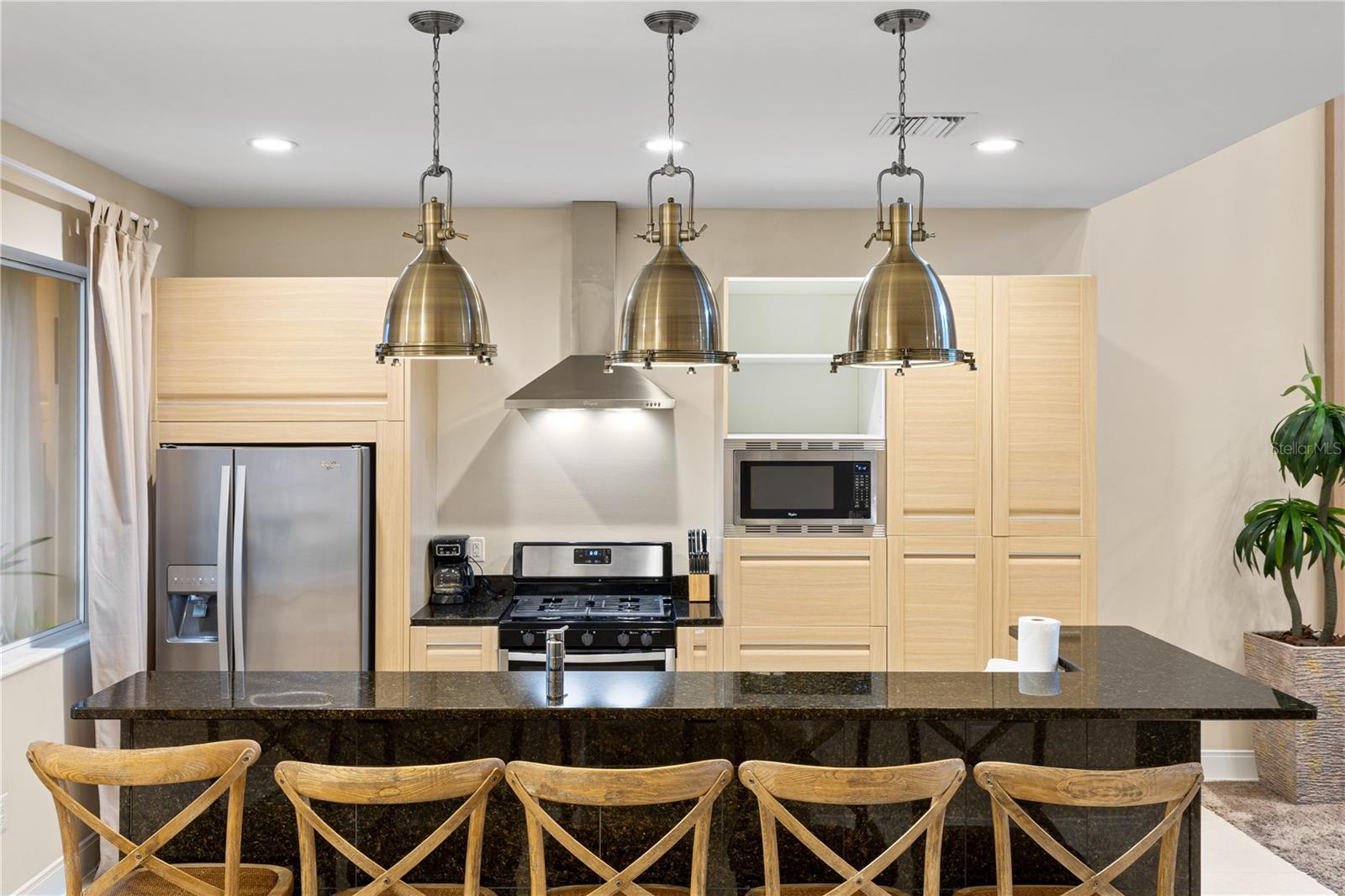 Image 14 of 53 For 7657 Amazonas Street