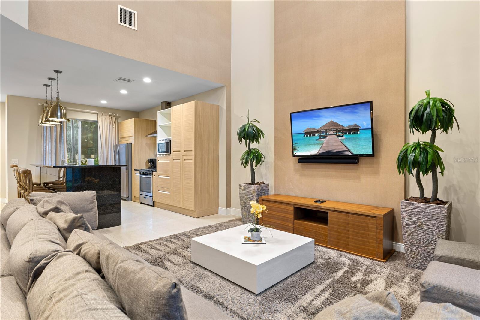 Image 20 of 53 For 7657 Amazonas Street