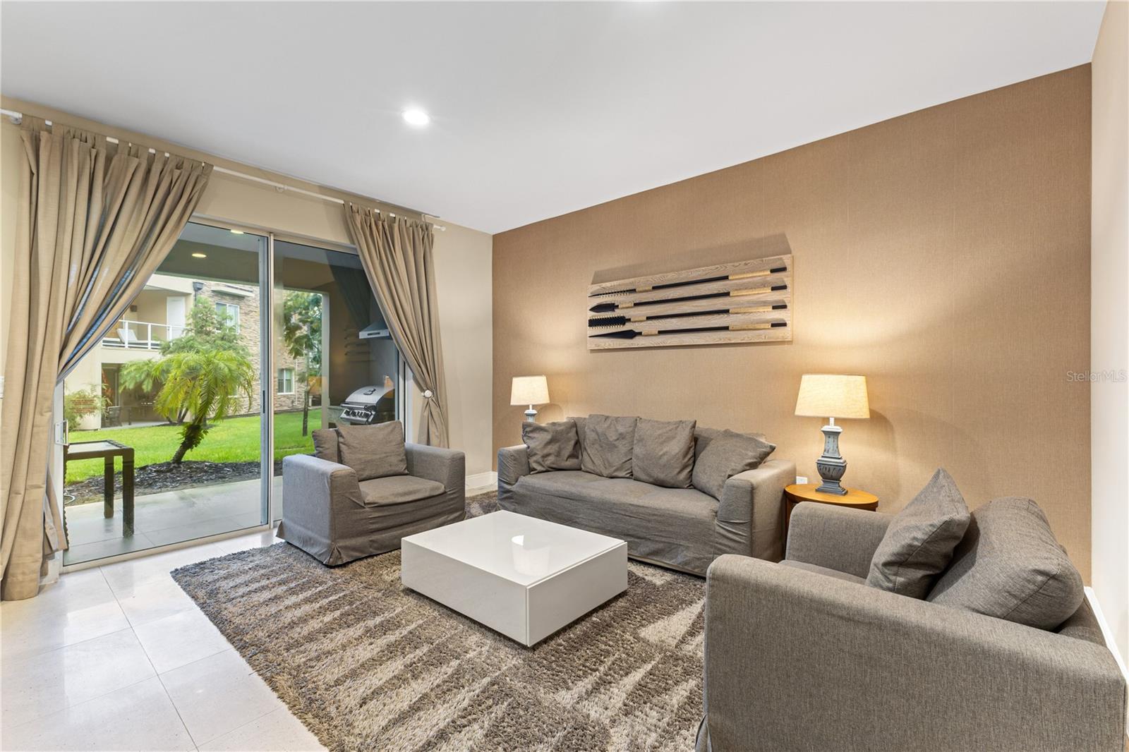 Image 21 of 53 For 7657 Amazonas Street