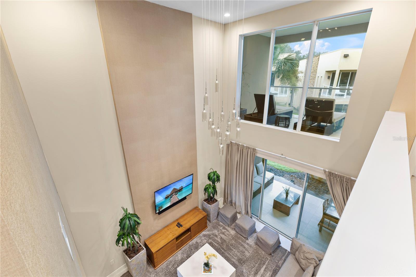 Image 30 of 53 For 7657 Amazonas Street