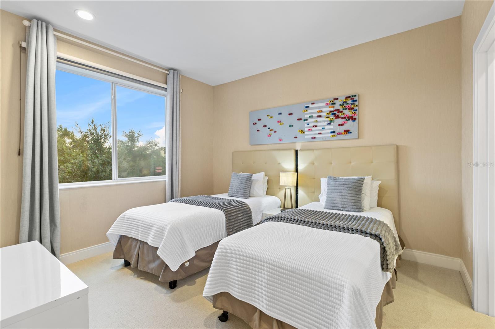 Image 39 of 53 For 7657 Amazonas Street