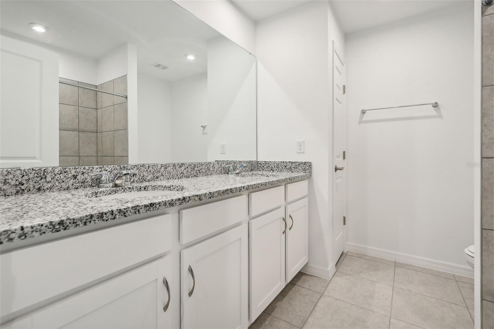 Image 21 of 32 For 625 Poller Way