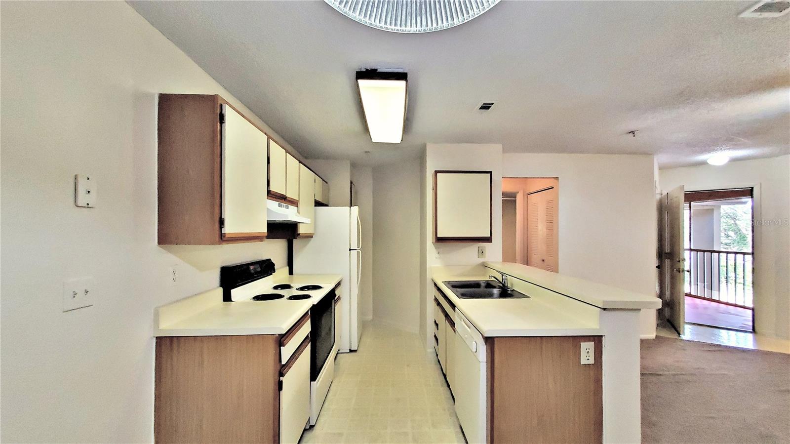 Image 7 of 13 For 623 Dory Lane 302