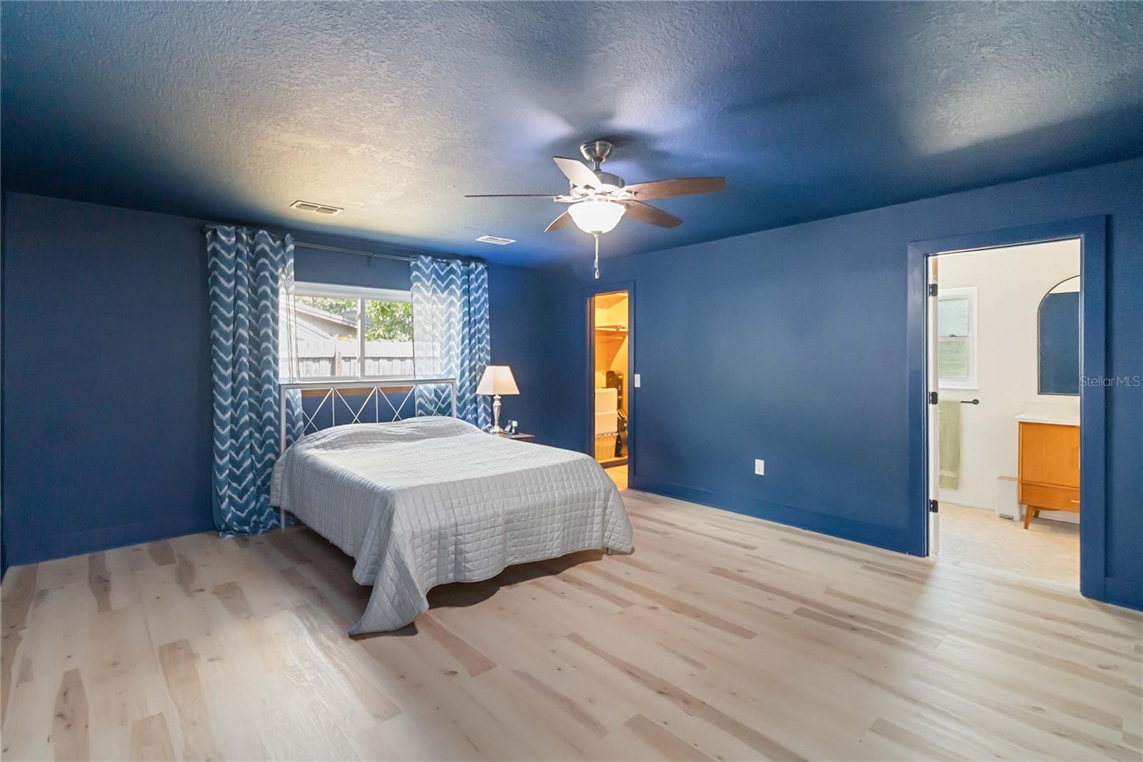 Image 13 of 28 For 7626 Majestic Pine Court