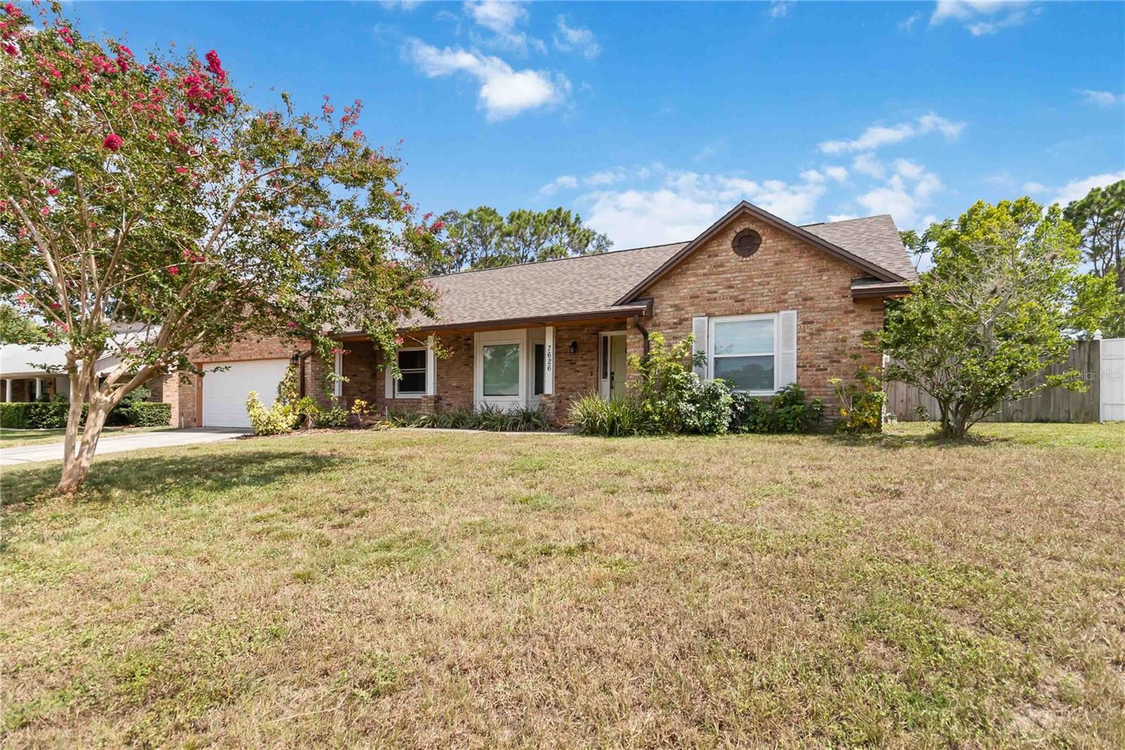 Image 2 of 28 For 7626 Majestic Pine Court