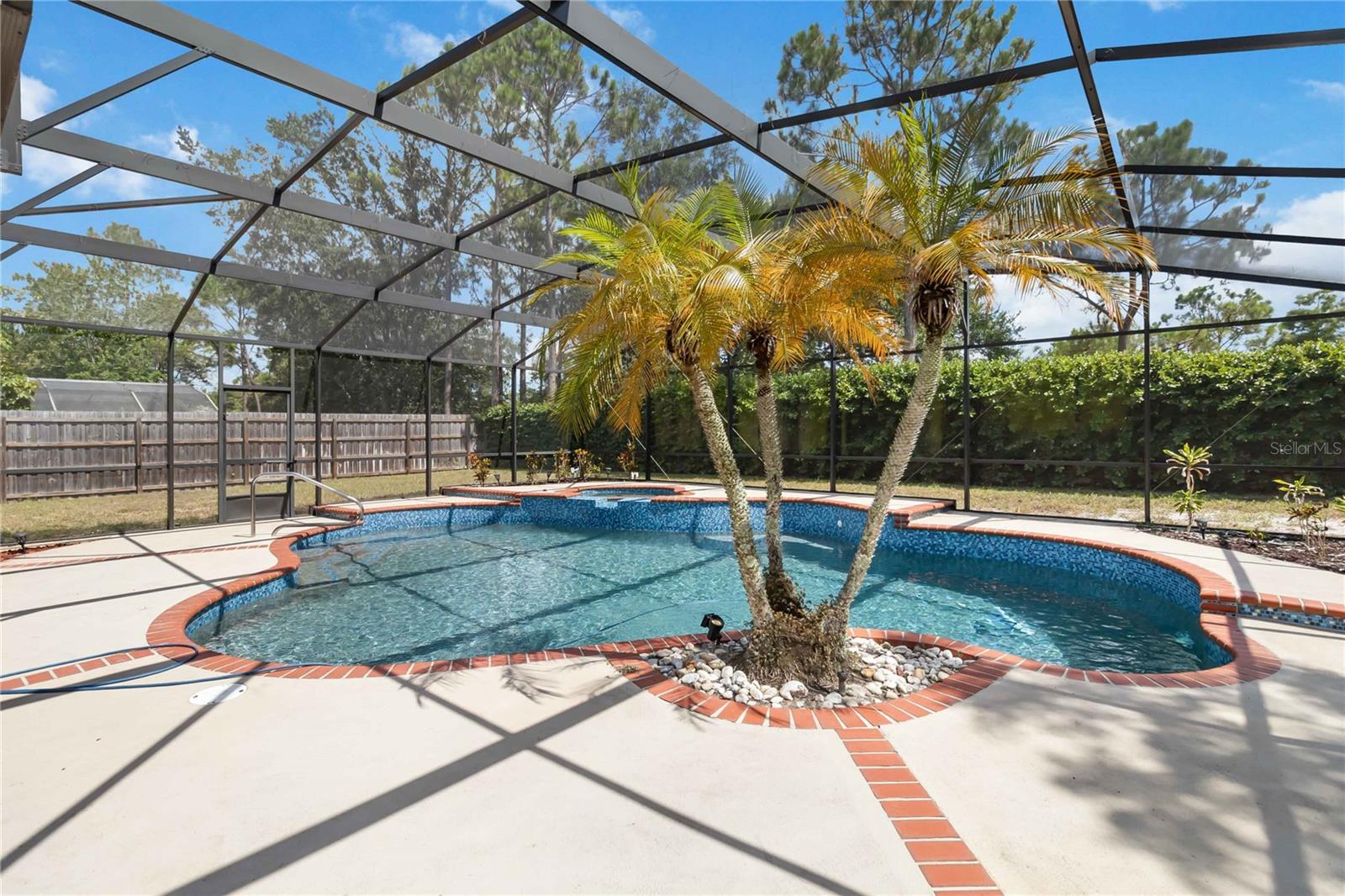 Image 4 of 28 For 7626 Majestic Pine Court