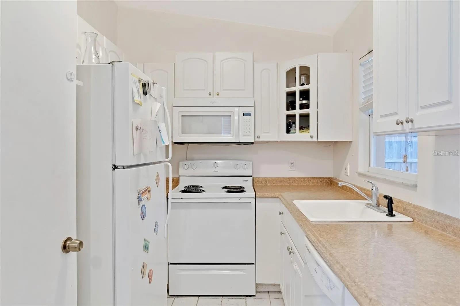 Image 3 of 11 For 1018 Dowd Avenue