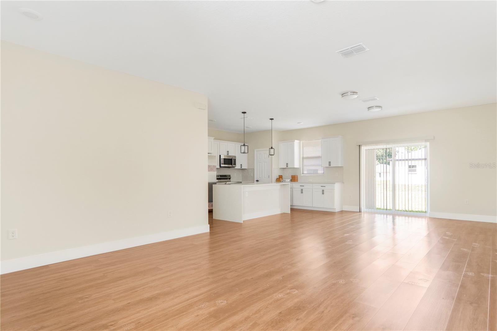 Image 10 of 49 For 151 Marion Oaks Pass