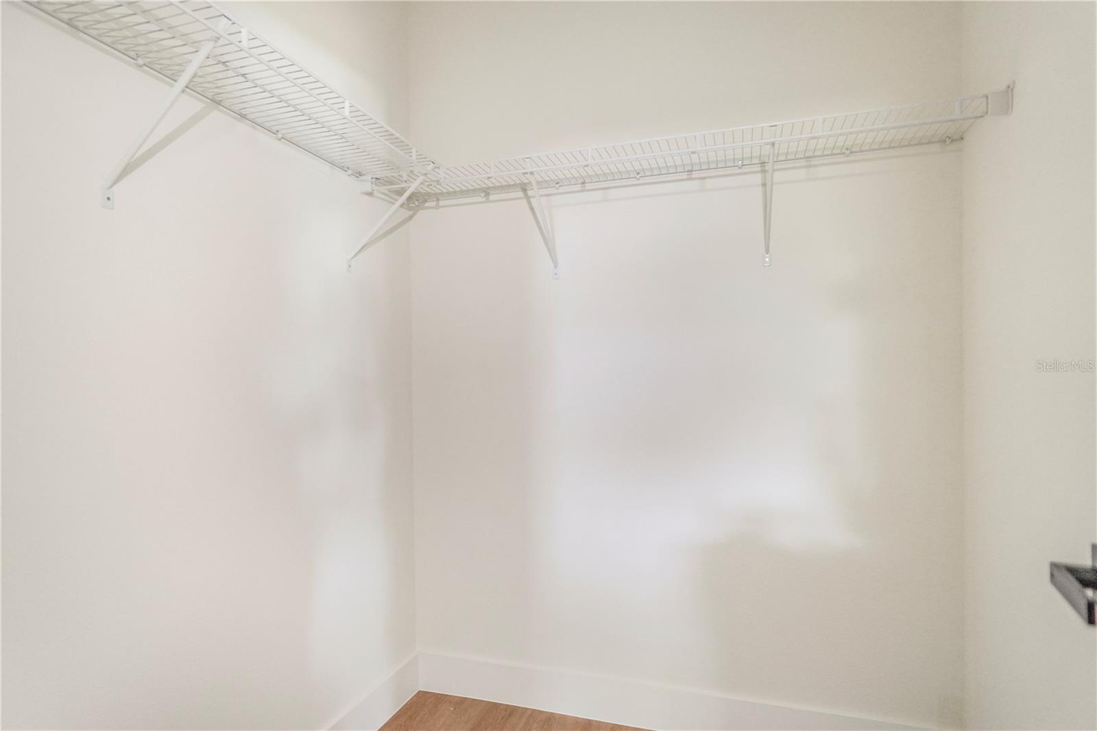 Image 21 of 49 For 151 Marion Oaks Pass