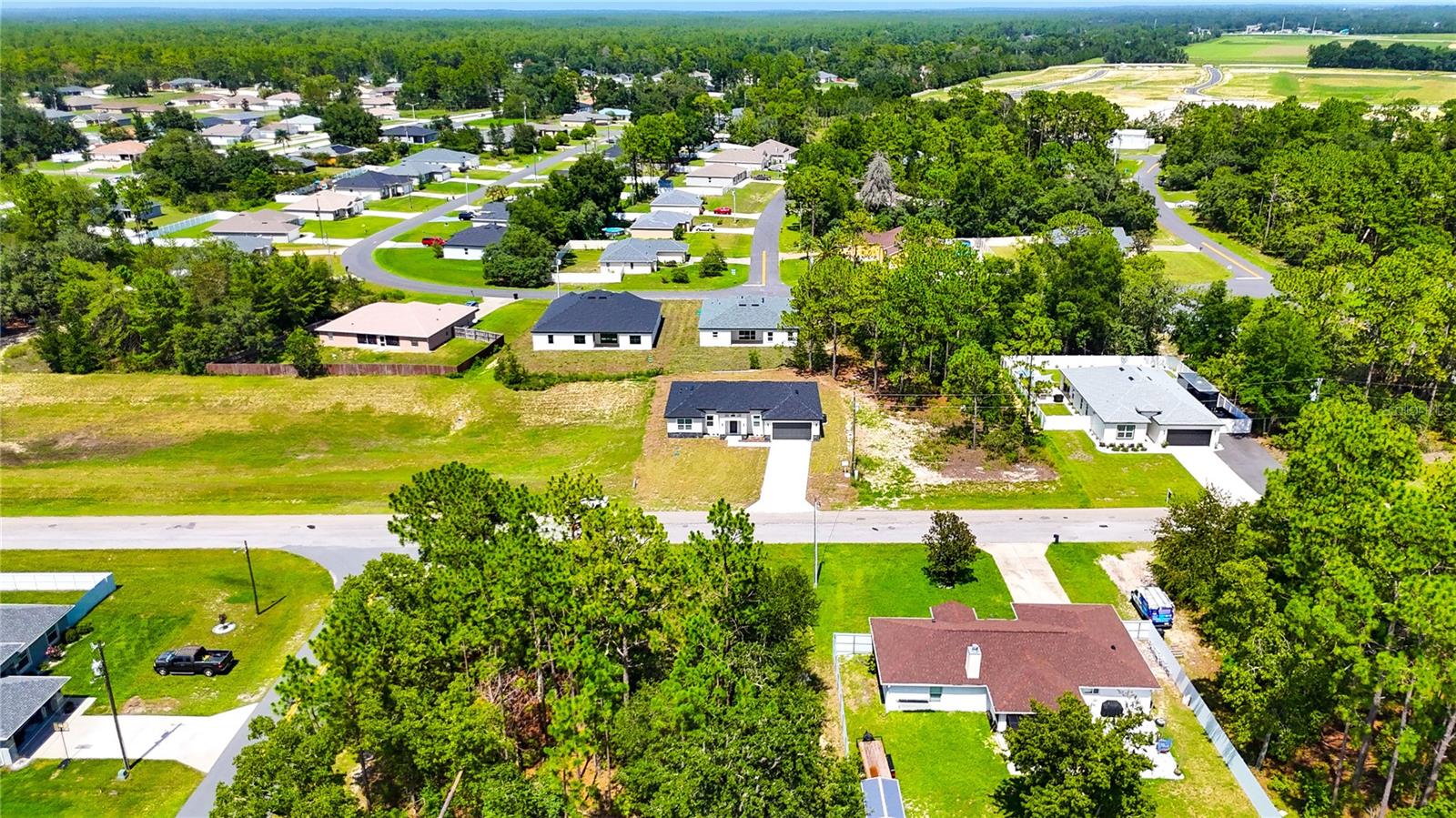 Image 42 of 49 For 151 Marion Oaks Pass