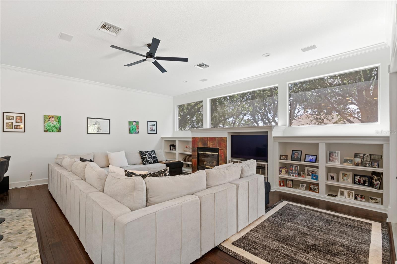 Image 11 of 51 For 2107 Westover Reserve Boulevard
