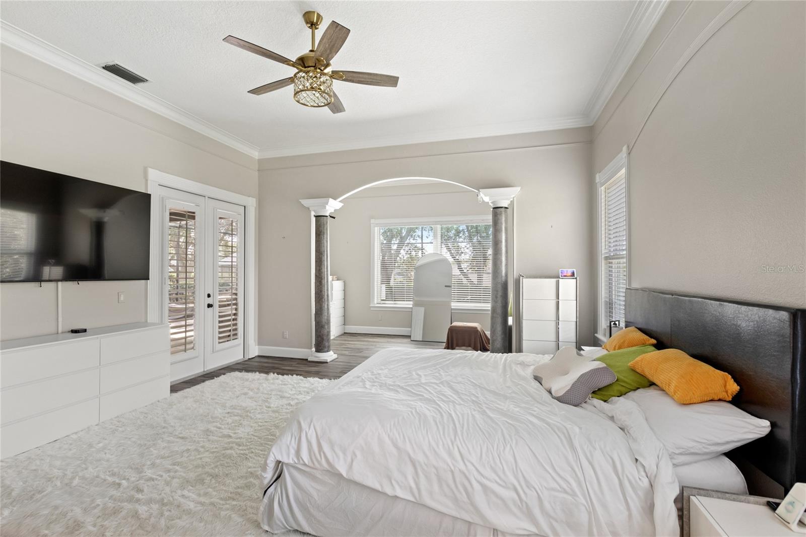 Image 21 of 51 For 2107 Westover Reserve Boulevard